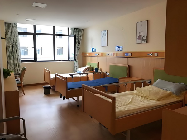 淘气娇妻爱闯祸
